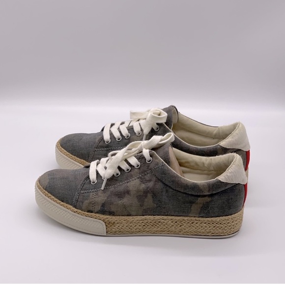 Dolce Vita Women's Tala Camouflage Print Espadrille Platform Sneakers - Picture 5 of 8